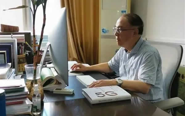 劉經(jīng)南院士